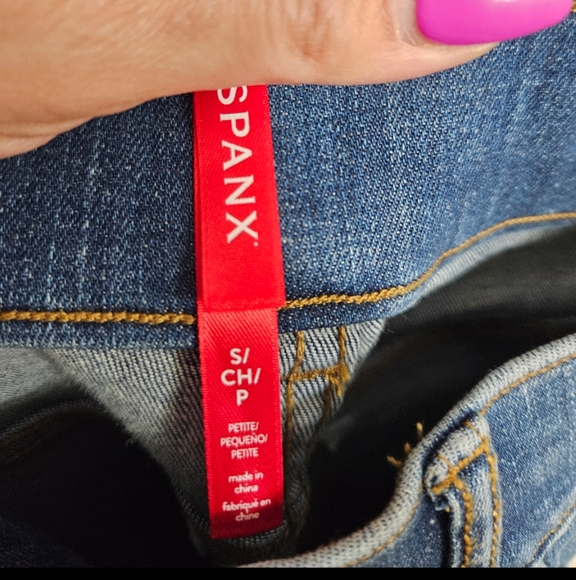 NWT Spanx Straight Leg PETITE SMALL Straight Leg Pull-on Jeans - Picture 4 of 9